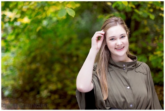 "young woman portraiture picture"